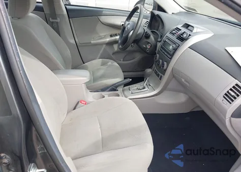 2012 Toyota Corolla Le z USA, uszkodzony, nr VIN 2T1BU4EE9CC864578